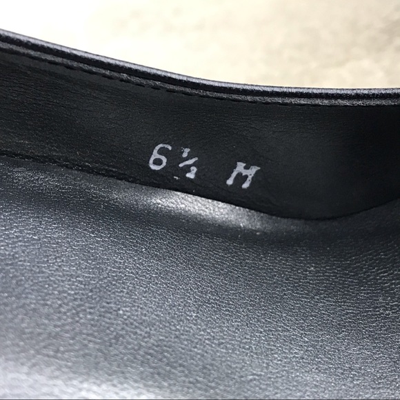 Stuart Weitzman Round Toe Wedge Pumps - Picture 7 of 8